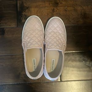 Steve Madden Women's Ecentrcq Sneaker